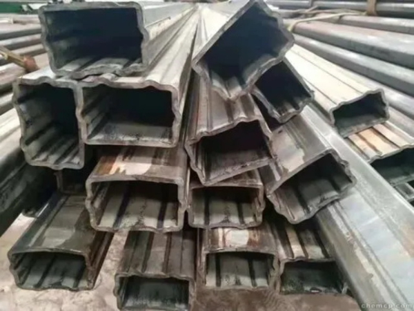精拔異型管